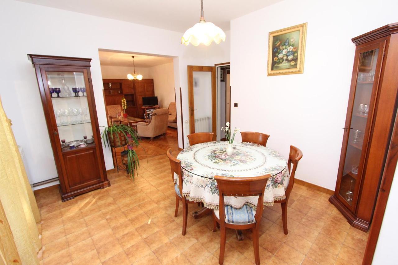Apartment Clementina Višnjan Esterno foto