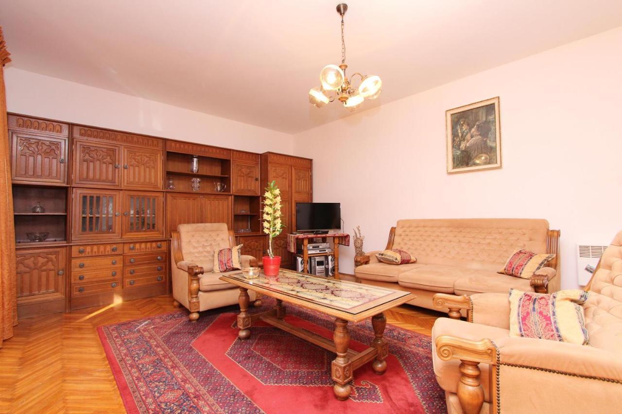 Apartment Clementina Višnjan Esterno foto