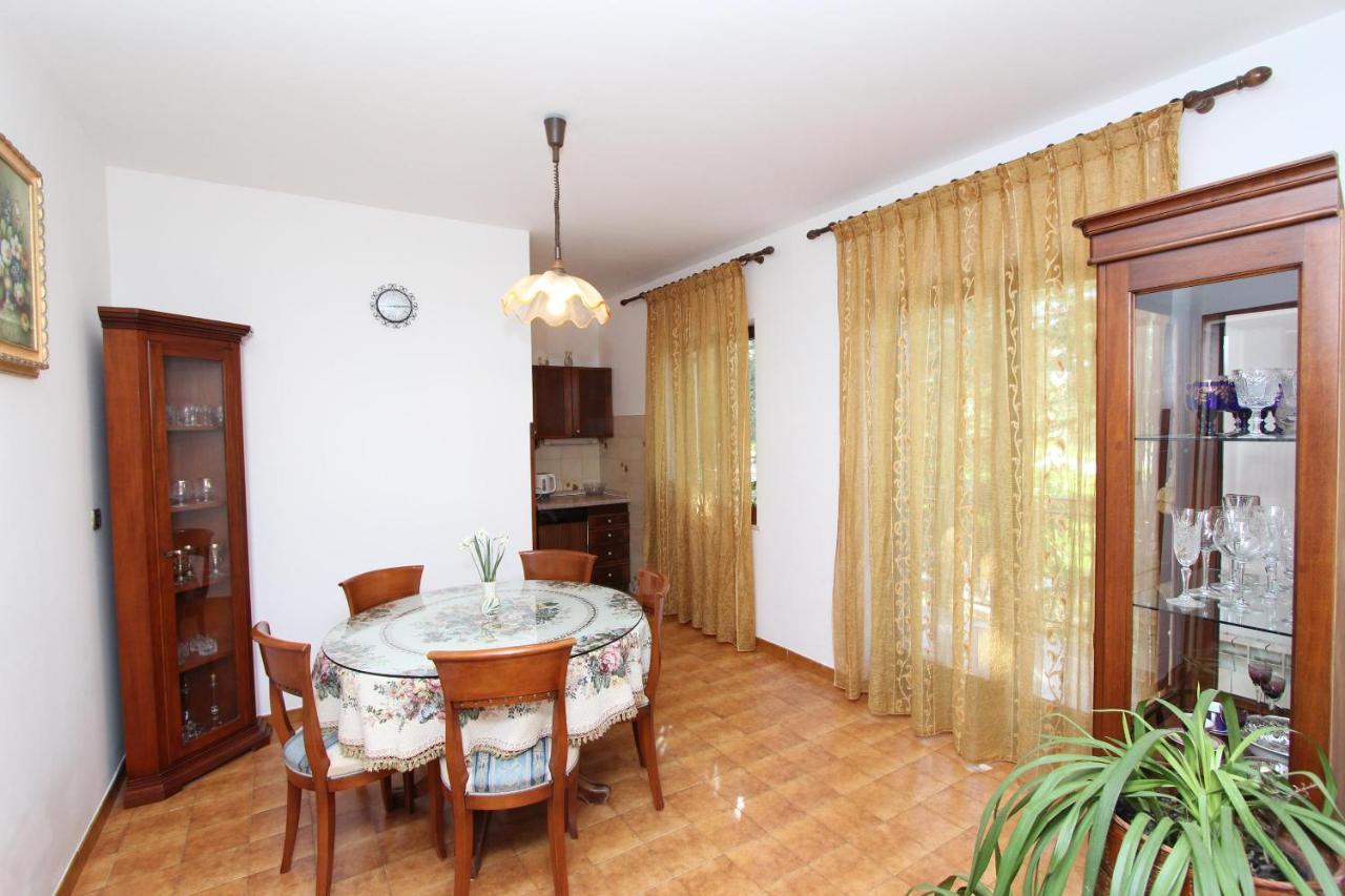 Apartment Clementina Višnjan Esterno foto