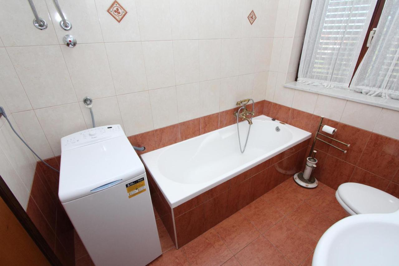 Apartment Clementina Višnjan Esterno foto