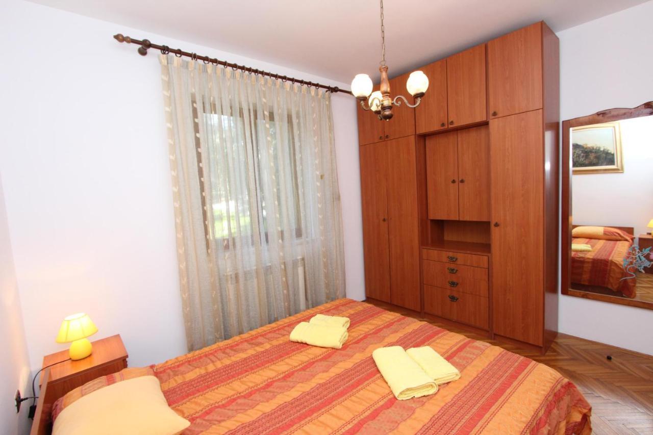 Apartment Clementina Višnjan Esterno foto